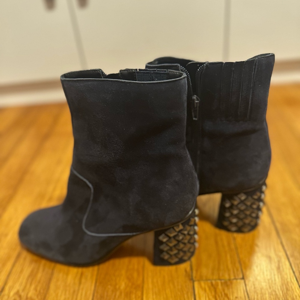 Black Heeled Boots with Chunky Heel and Studded Detail
